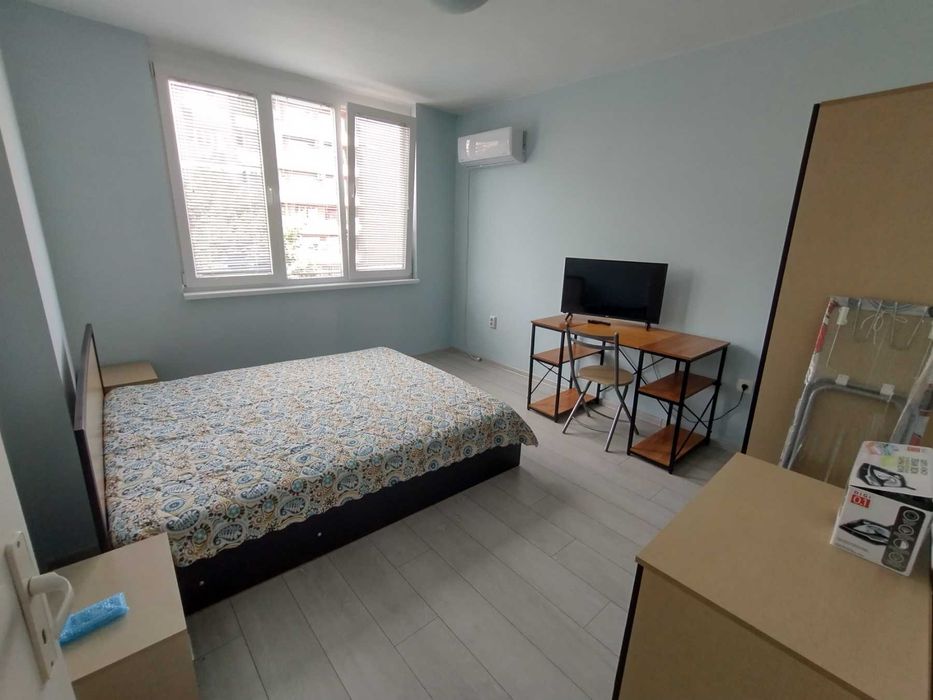 Дава се под наем Двустаен апартамент в Пловдив, Младежки Хълм - 76 кв.м за 590 € - Снимка #5