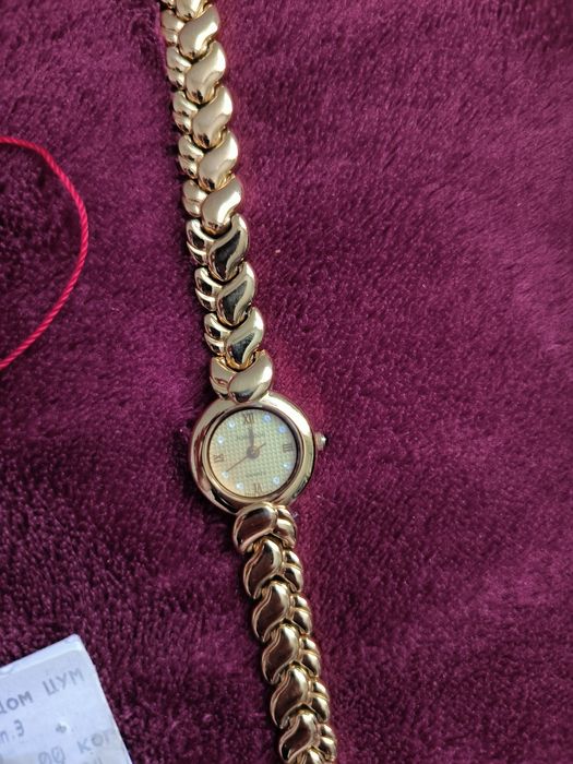 Часы женские Romanson