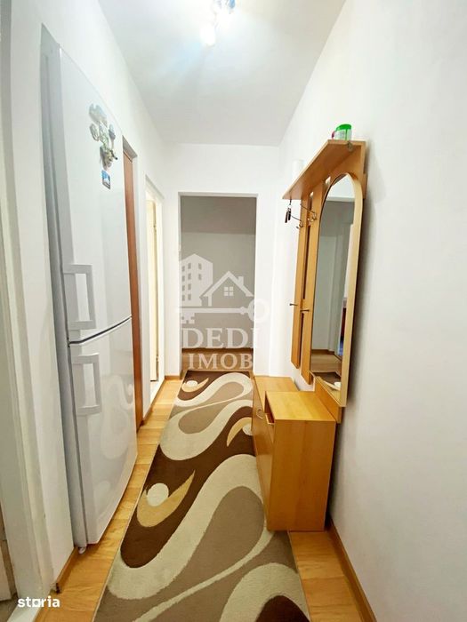 Apartament 3 camere de vânzare in zona Rogerius, Oradea