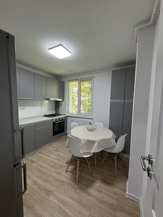 Vand apartament 2 camere Rahova/Margeanului decomandat/centrala