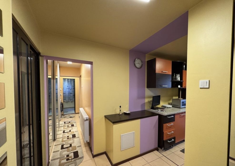 Inchiriez apartament 3 camere zona Dedeman