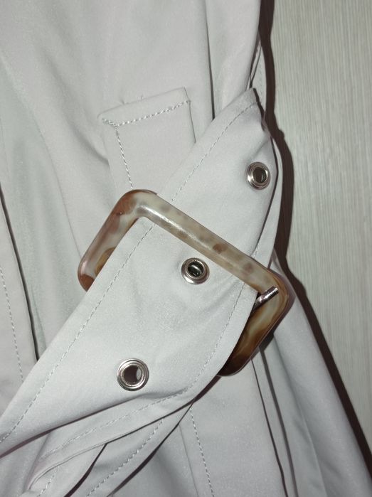 Продам плащ,почти новый