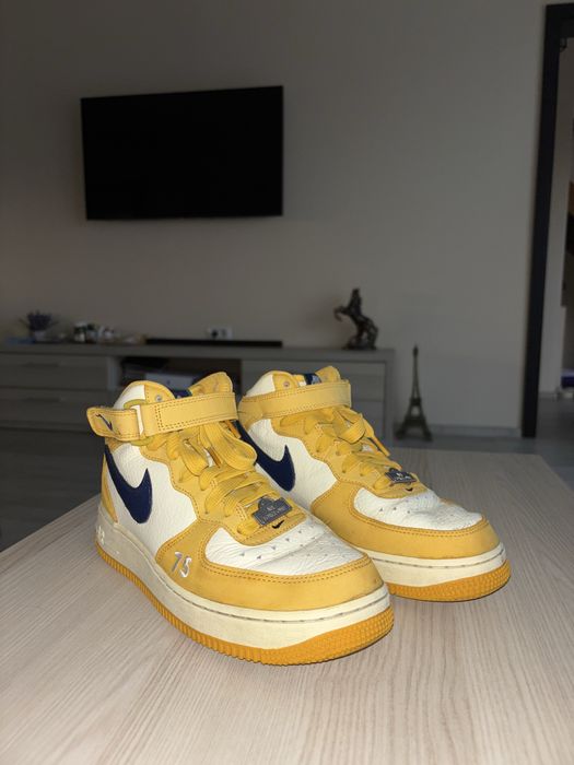 Air Force 1 Mid Paris