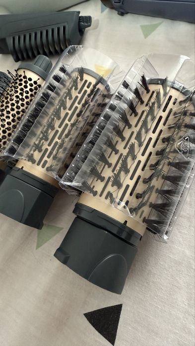 Perie rotativa BaByliss cu 5 accesorii