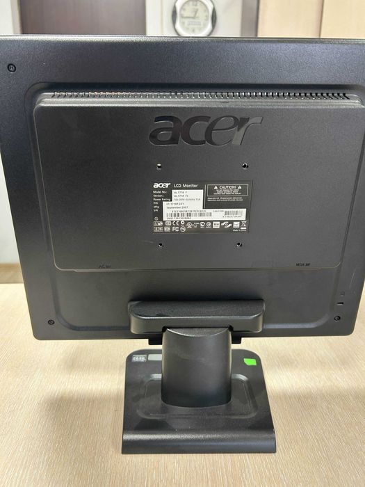 Компютър Dell Vostro 200 + Mонитор Acer AL1716