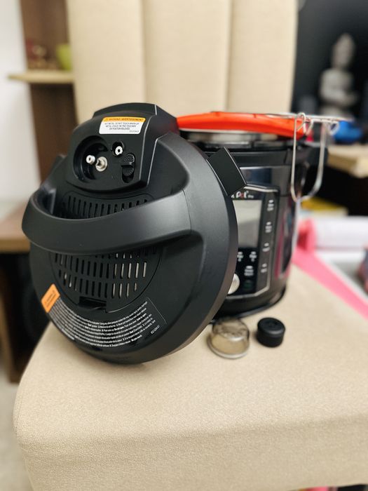 Multicooker Instant Pot Pro6 ca nou,garantie2027, putin folosit