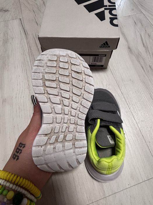 Детски маратонки adidas номер 23,5
