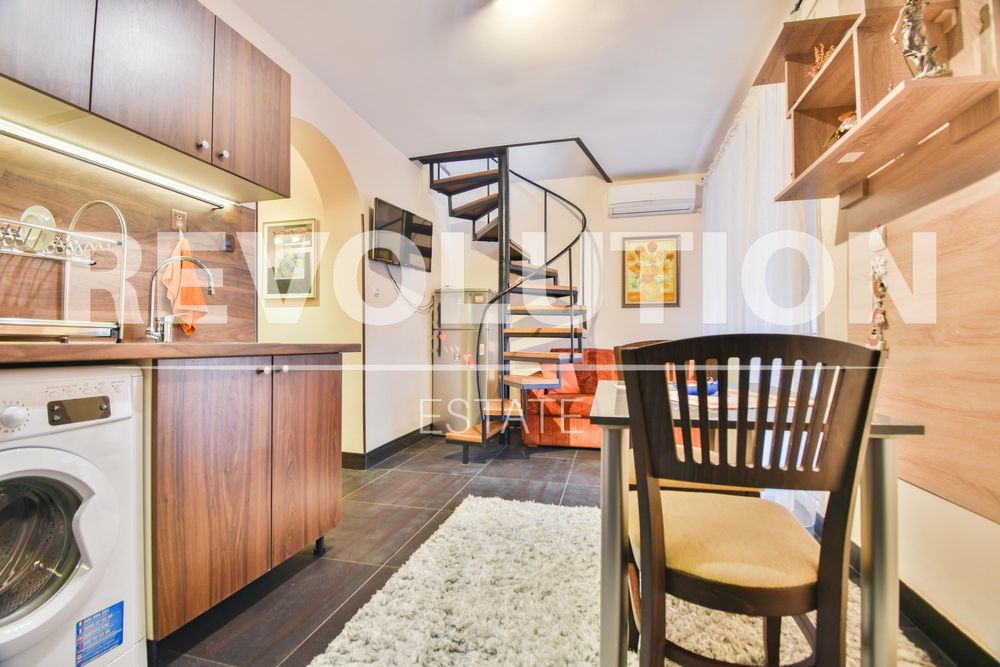 Дава се под наем Двустаен апартамент в София, Център - 80 кв.м за 750 € - Снимка #2