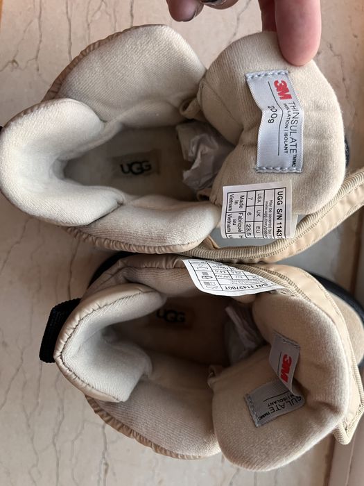 Cizme UGG de zapada