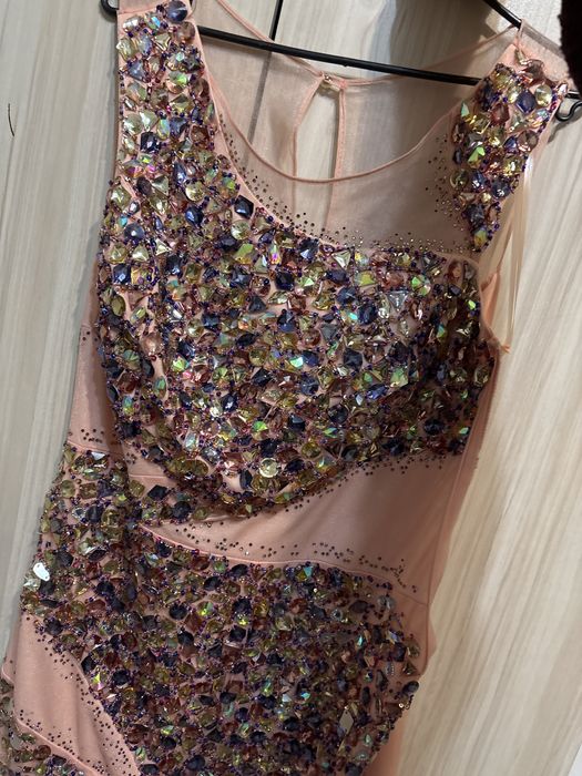 Официална роккля с камъни