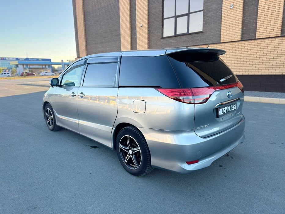 Накладка на дверь estima 2008г