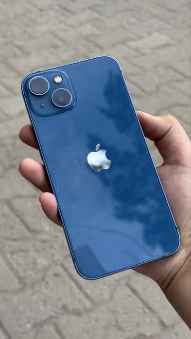 Продам iphone 13 128gb