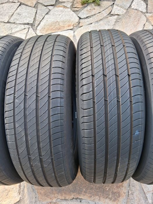 215 65 17 Michelin Primaci 4 99V