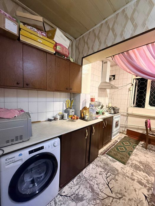 4 ком 1 этаж балкон 2х6 Юнусабад15 рядом Ресторан Ташкент