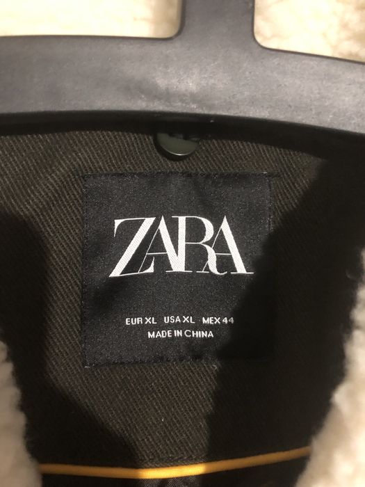 Geaca zara ca noua