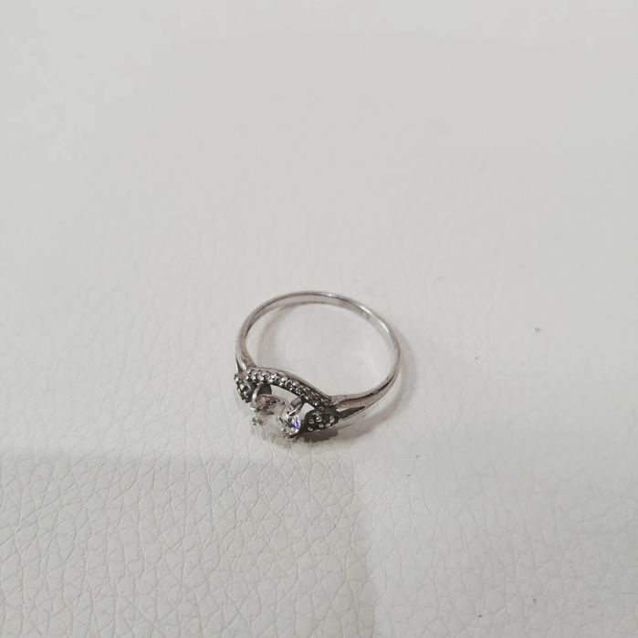 Продам или обменяю серебряное кольцо