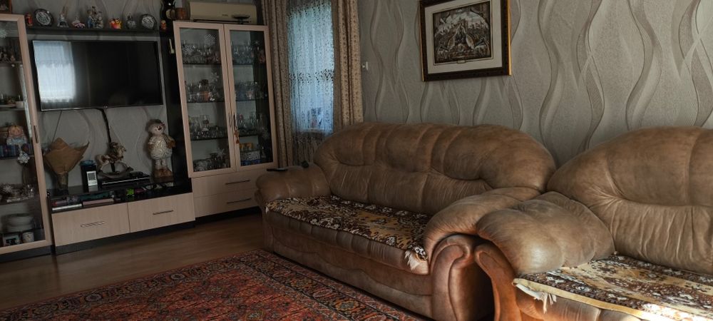 Продам дом в медеусском районе.