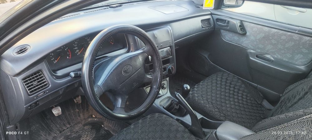 Toyota Carina E 1,6 МКПП универсал