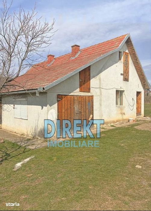 Teren + casa de vacanta