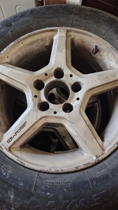 Продаю комплект литых дисков R 15'