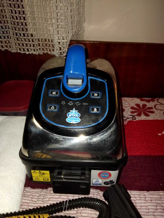 Продавам машина за сухо и мокро почистване