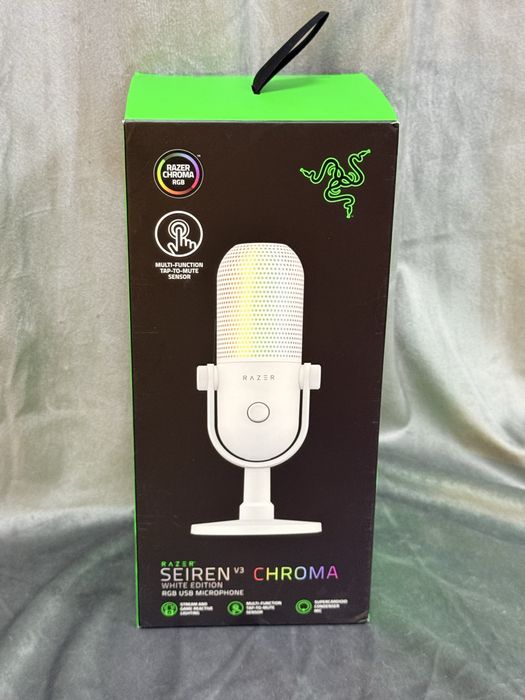 Microfonul Razer Seiren V3