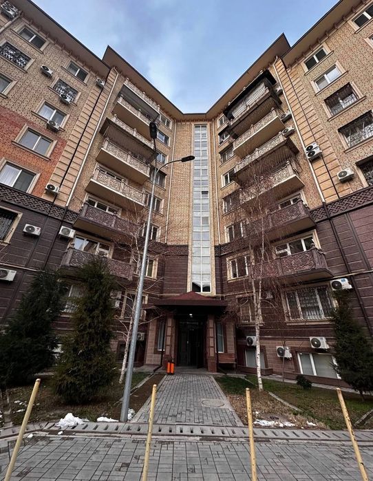 Продается 5ти ком квартира, ЖК Габус, ор-р: Алайский рынок, 187м²