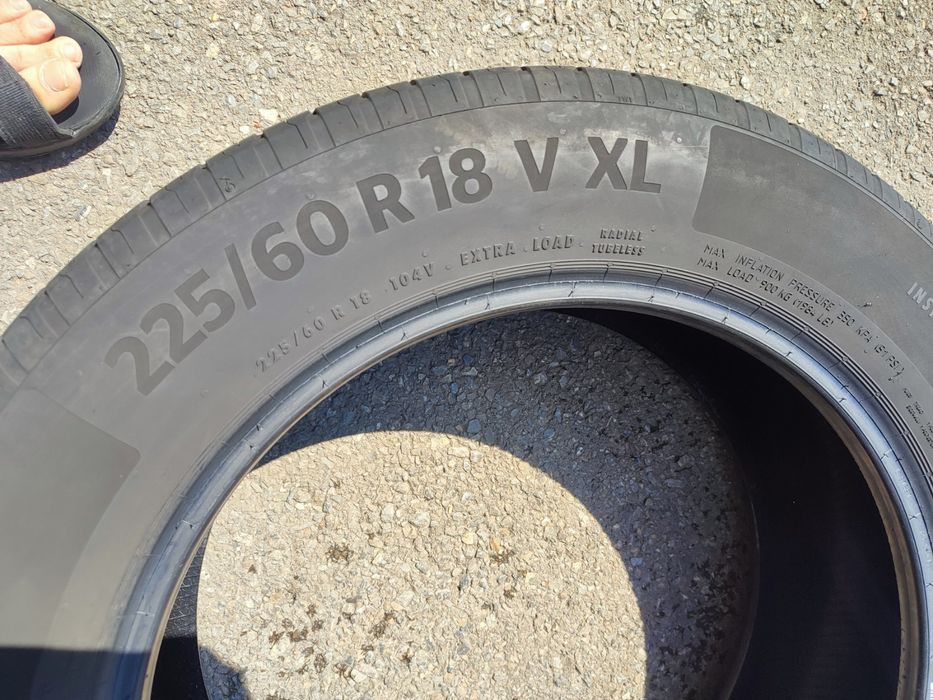 225/60/18" 2бр Continental eco contact 6,dot5121,5mm
