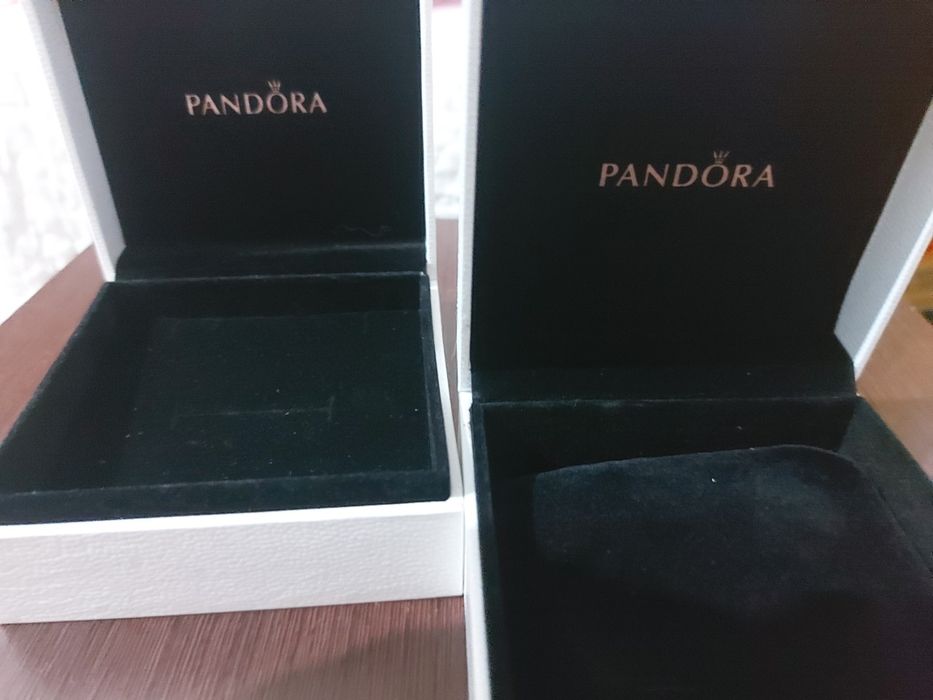 Коробочки для украшений PANDORA
