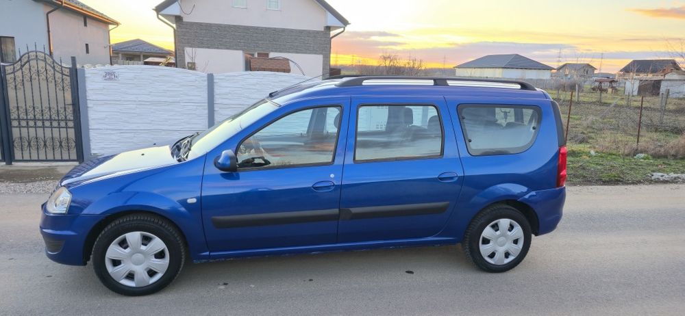 Vând Dacia Logan Mcv