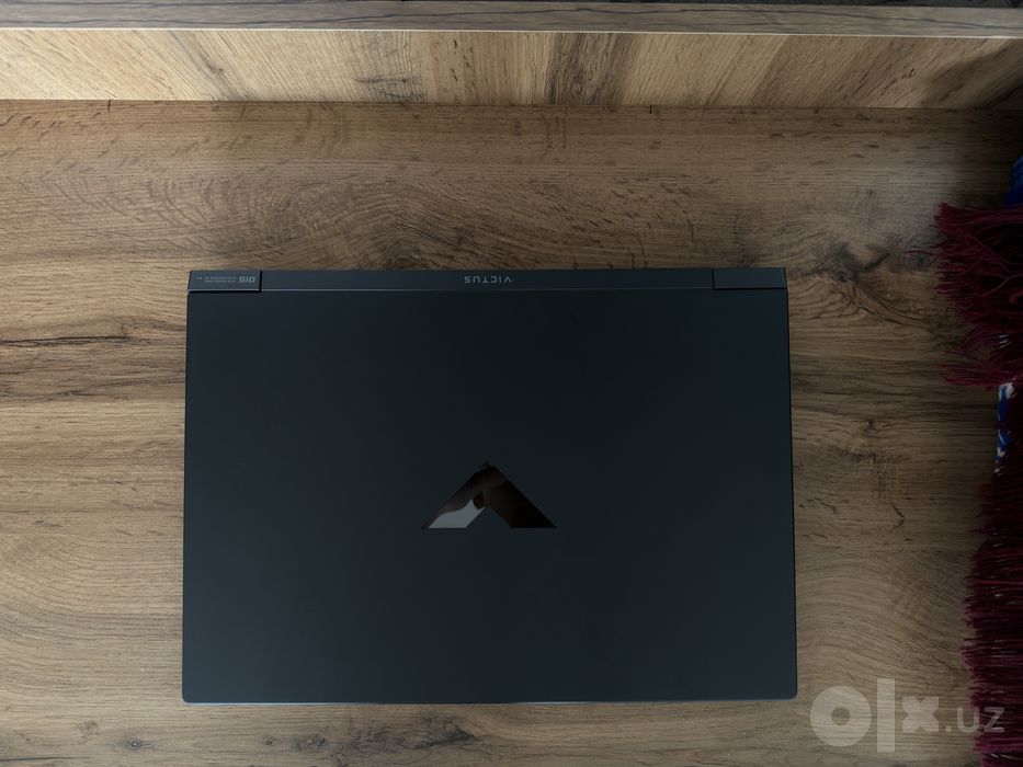 HP Victus 15 i7 4050