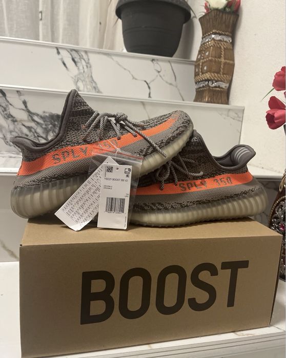 Yeezy 350 v2 Beluga