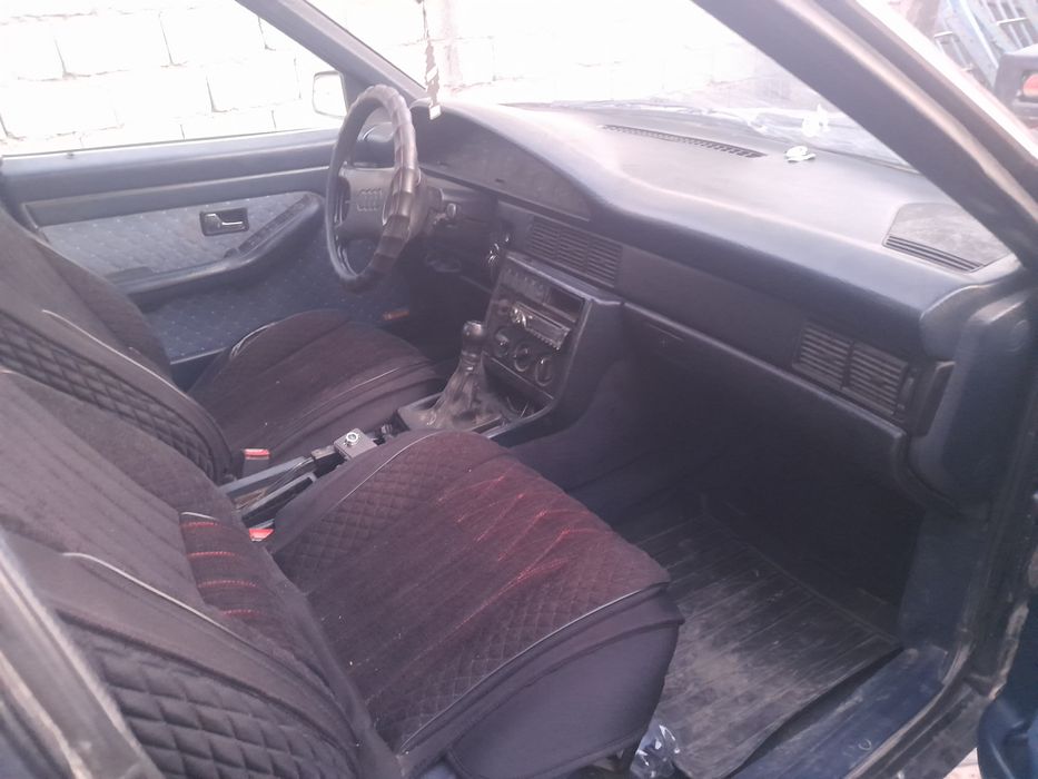 Ауди 100 сатылады