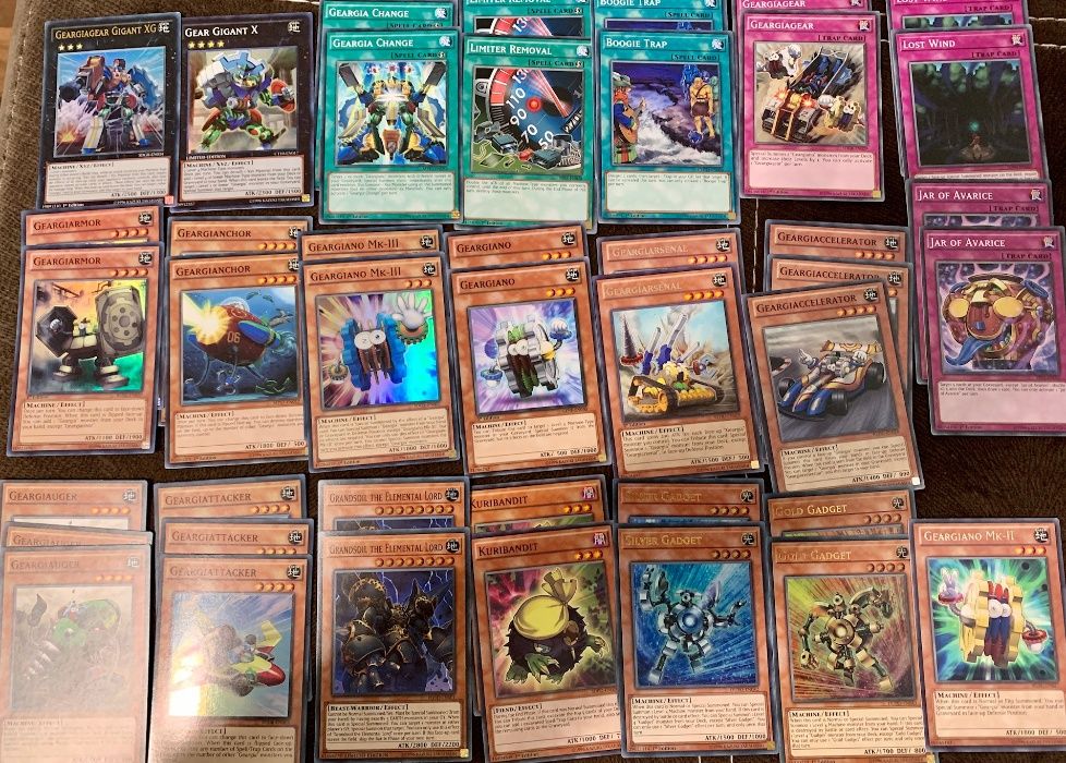 Оригинални Yu-Gi-oh! карти лотове rares holofoils super rare common