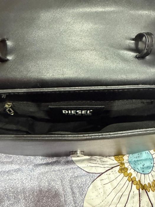 продам сумку DIESEL в черном цвете