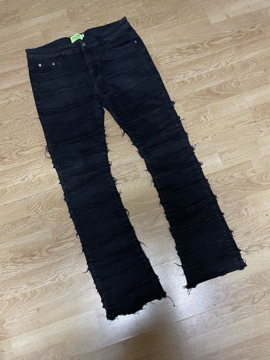 Blugi Flared Negri