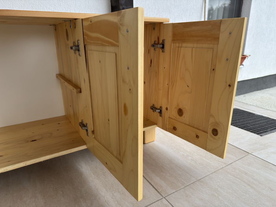 Comode din lemn masiv de brad – stil rustic – Maramureș