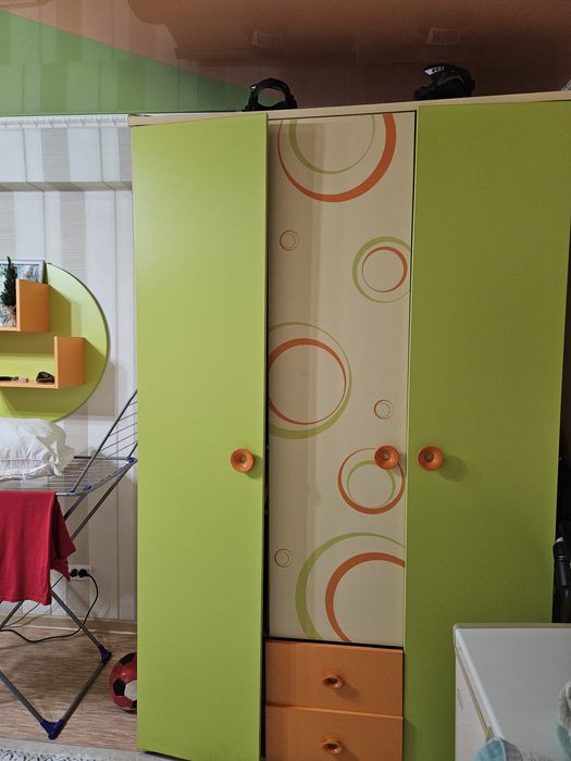 Мебель в детскую комнату