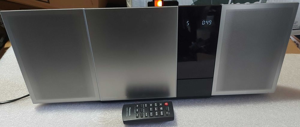 Panasonic SC-HC49 CD/MP3/USB/Bluetooth/Docking iPhone lightning