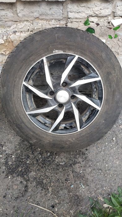 Продам диски с резиной на 13