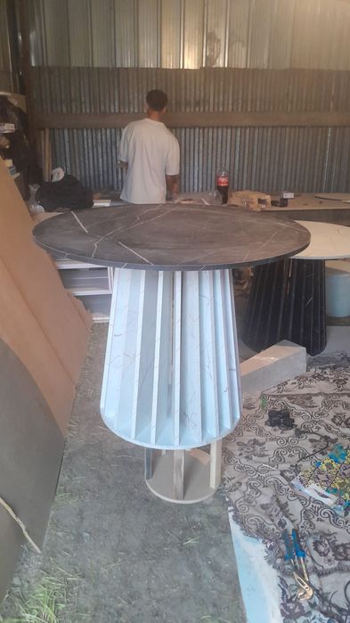 Кухня стол Джапанди