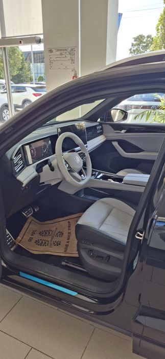 Volkswagen Tiguan L Pro