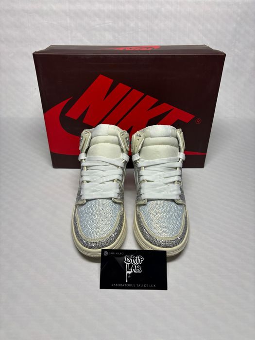 Jordan 1 Argintii pietricele
