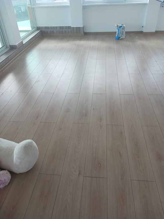 Ламинат 27 квадрата  8мм AC4 Class 32