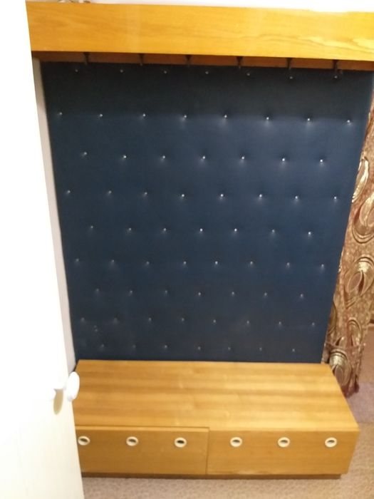 Продам  прихожую