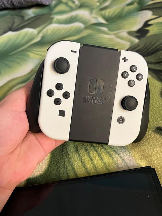 Nintendo switch oled alb