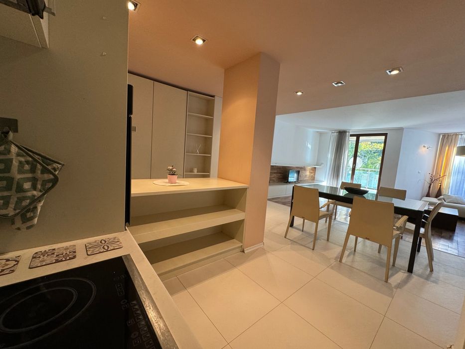 Дава се под наем Тристаен апартамент в с. Бояна, Област Варна - 180 кв.м за 1250 € - Снимка #4