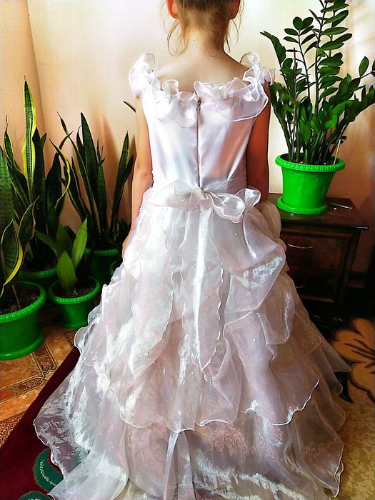 Продам бальное платье