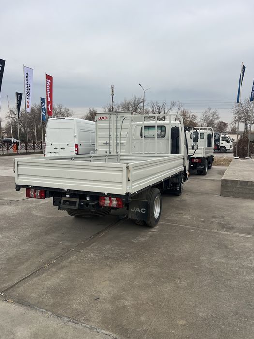Jac бортовой сотилади янги