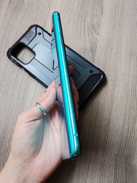 One plus 8t 8/256 gb